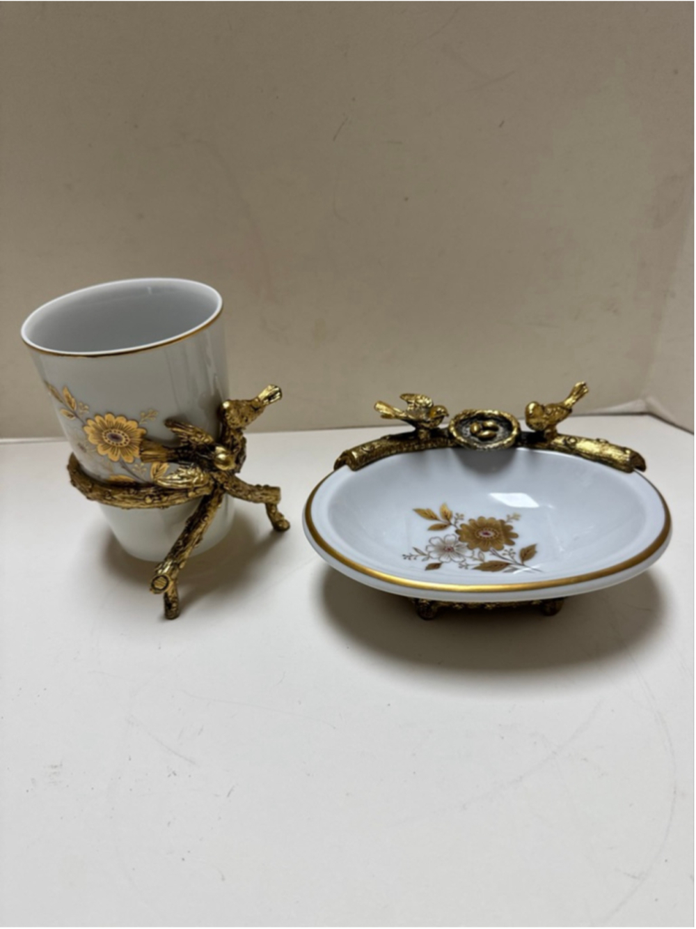 Lefton China White & Gold Bird Bath Hollywood Regency- Soap & Toothbrush Dish